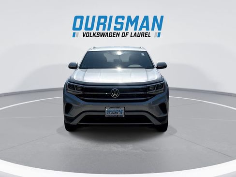 Used 2023 Volkswagen Atlas Cross Sport SE AWD/4WD image 3