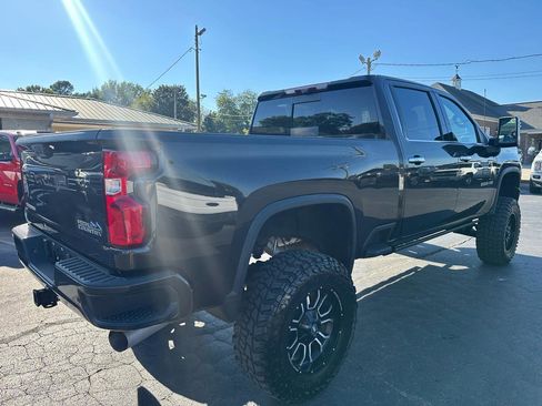 Used 2020 Chevrolet Silverado 2500 High Country w/ Technology Package AWD/4WD image 5