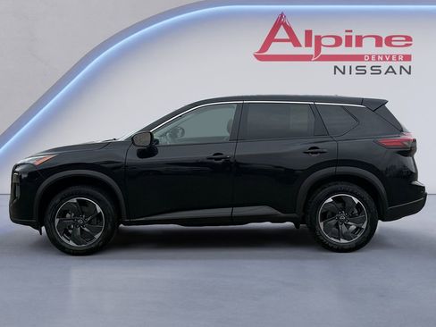 Certified 2024 Nissan Rogue SV image 2