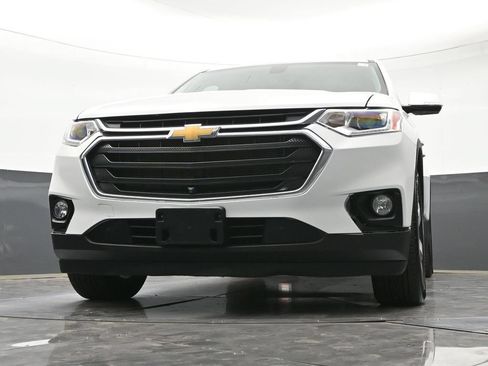 Certified 2020 Chevrolet Traverse LT w/ LT Premium Package AWD/4WD image 31