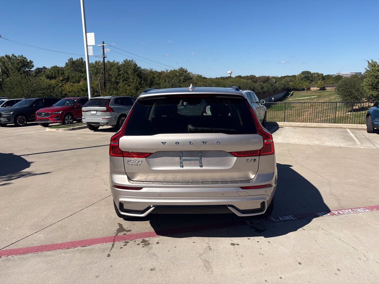 Used 2025 Volvo XC60 B5 Core w/ Protection Package Premier AWD/4WD image 6