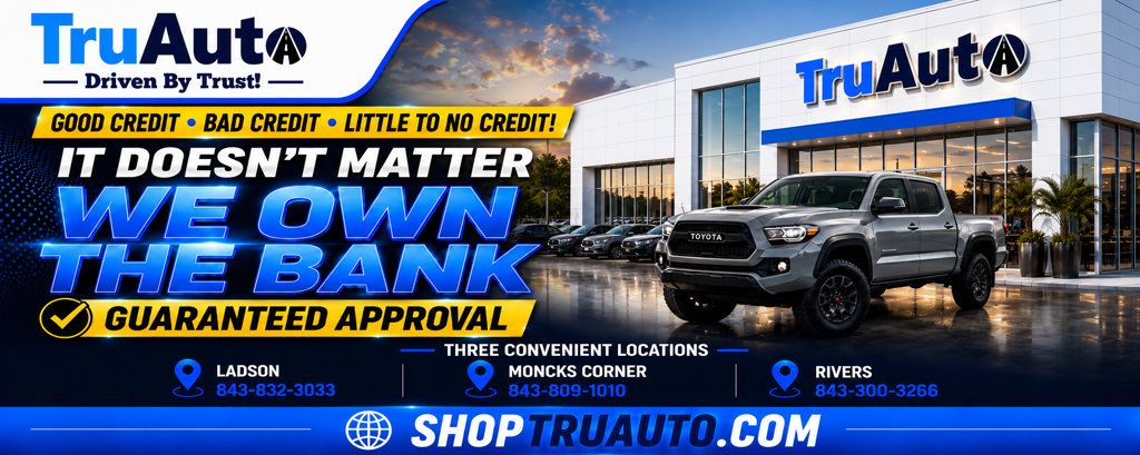 Used 2024 Chevrolet Traverse LS w/ Safety Package FWD image 6
