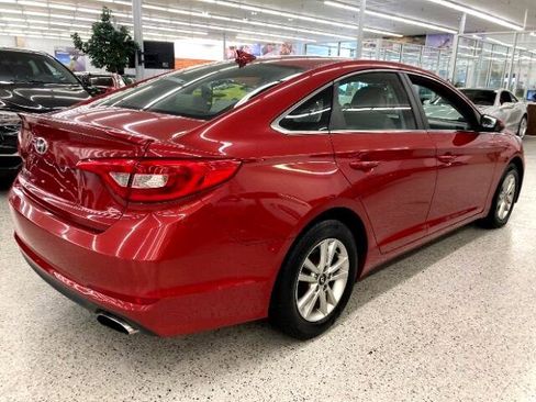 Used 2017 Hyundai Sonata SE image 4