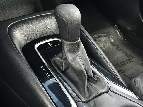 Used 2024 Toyota Corolla LE FWD image 17