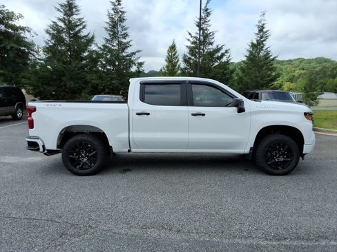 Certified 2024 Chevrolet Silverado 1500 Custom AWD/4WD image 4