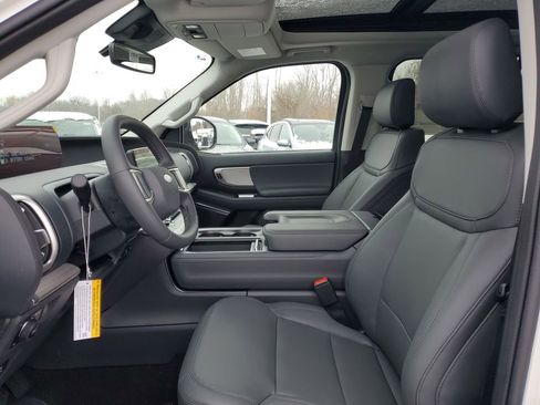 New 2026 Ford Expedition Active AWD/4WD image 8