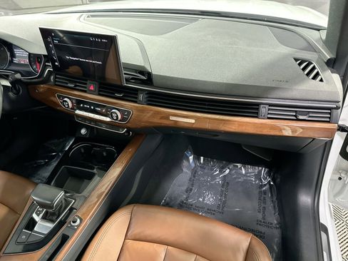 Used 2022 Audi A4 2.0T Premium w/ Convenience Package image 38