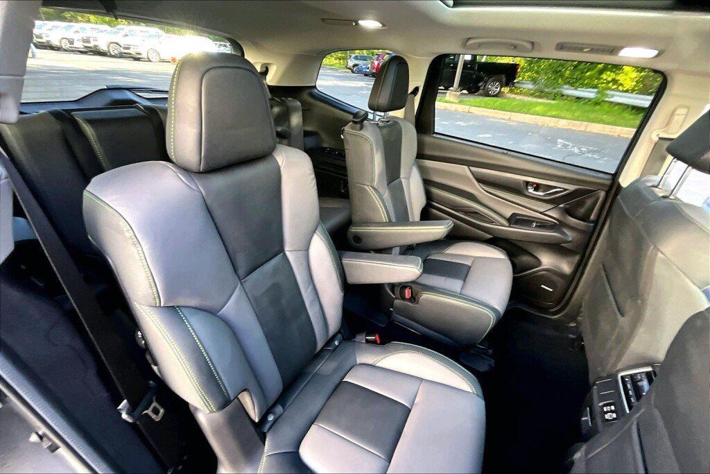 Used 2023 Subaru Ascent Onyx Edition Limited AWD/4WD image 16