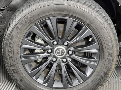 Used 2022 Lexus GX 460 Luxury w/ Sport Design Package image 15