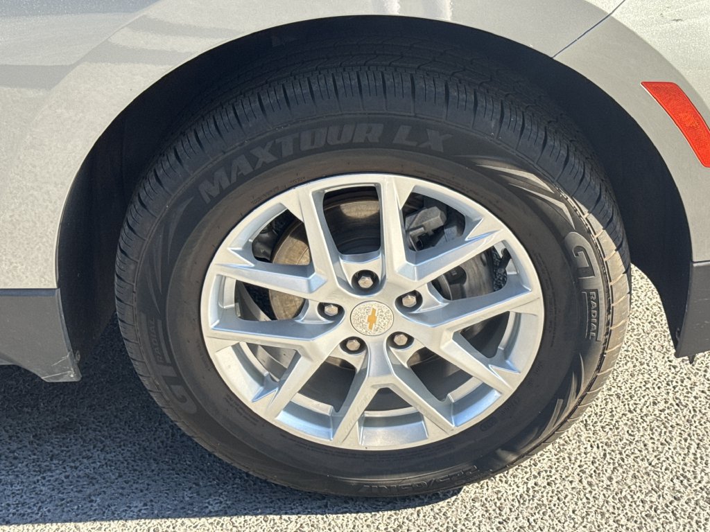 Used 2024 Chevrolet Equinox LT AWD/4WD image 12