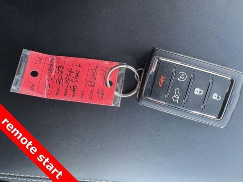 Used 2023 Jeep Grand Cherokee L Overland image 33