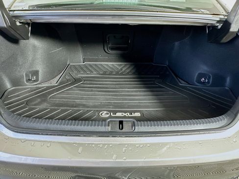 Used 2021 Lexus ES 300h w/ Accessory Package 2 image 30