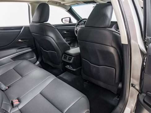 Used 2021 Lexus ES 250 w/ Premium Package image 30