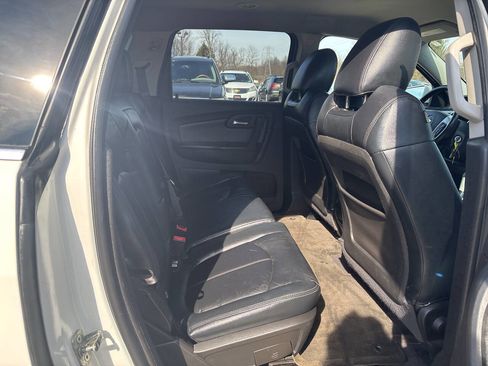 Used 2012 Chevrolet Traverse LT image 15