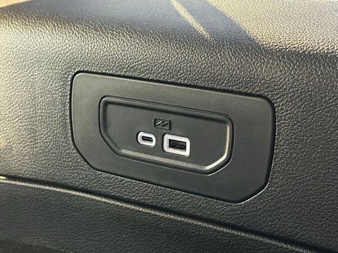 New 2025 Jeep Grand Cherokee L Overland w/ Advanced Protech Group III AWD/4WD image 29