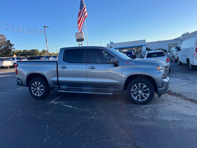 Used 2022 Chevrolet Silverado 1500 RST w/ Convenience Package II AWD/4WD image 3