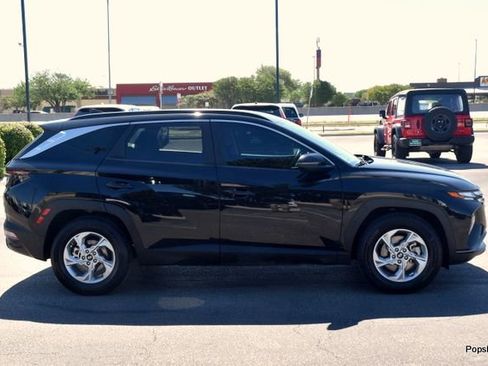 Used 2022 Hyundai Tucson SEL w/ Cargo Package image 3