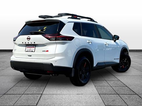 Certified 2026 Nissan Rogue SV AWD/4WD image 7