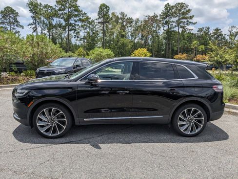 Certified 2023 Lincoln Nautilus Reserve w/ Equipment Group 202A image 8