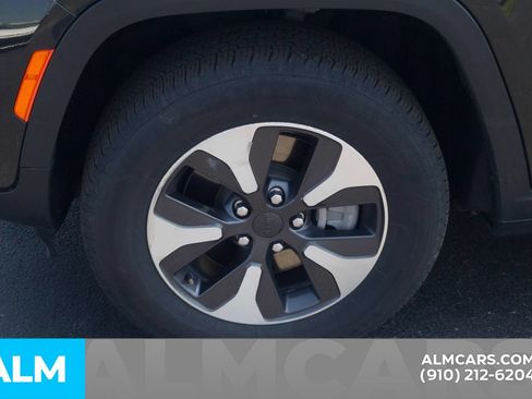 Used 2024 Jeep Grand Cherokee Limited 4xe AWD/4WD image 14