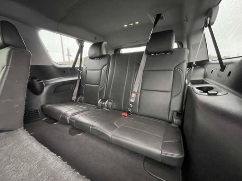 Used 2019 GMC Yukon XL SLT w/ Open Road Package AWD/4WD image 13