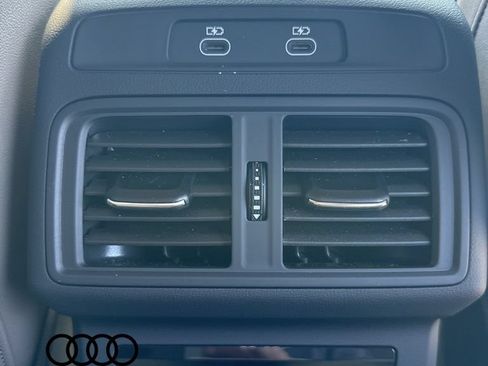 Used 2025 Audi Q5 Premium w/ Convenience Package AWD/4WD image 21