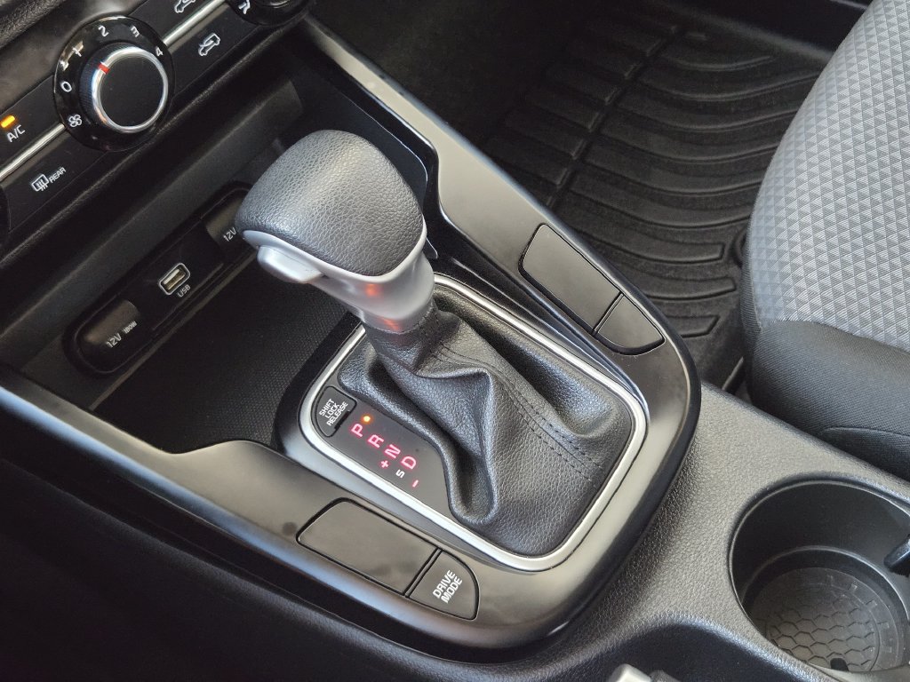 Used 2022 Kia Soul LX w/ Technology Package FWD image 23