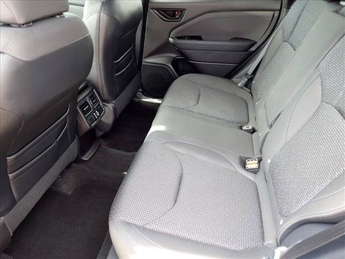 Used 2026 Subaru Forester Premium AWD/4WD image 9
