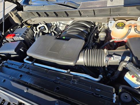 Used 2024 Chevrolet Silverado 1500 High Country AWD/4WD image 15