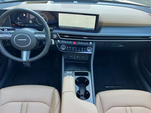 Used 2025 Hyundai Sonata Limited image 13