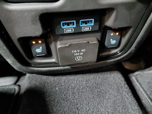 Used 2024 Dodge Durango R/T AWD/4WD image 8