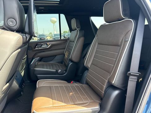 New 2026 GMC Yukon Denali Ultimate AWD/4WD image 33