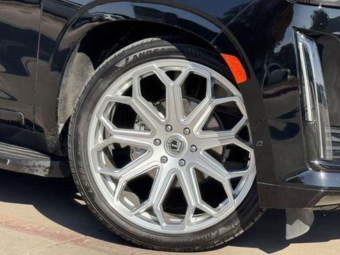 Used 2022 Cadillac Escalade Sport w/ Touring Package image 40