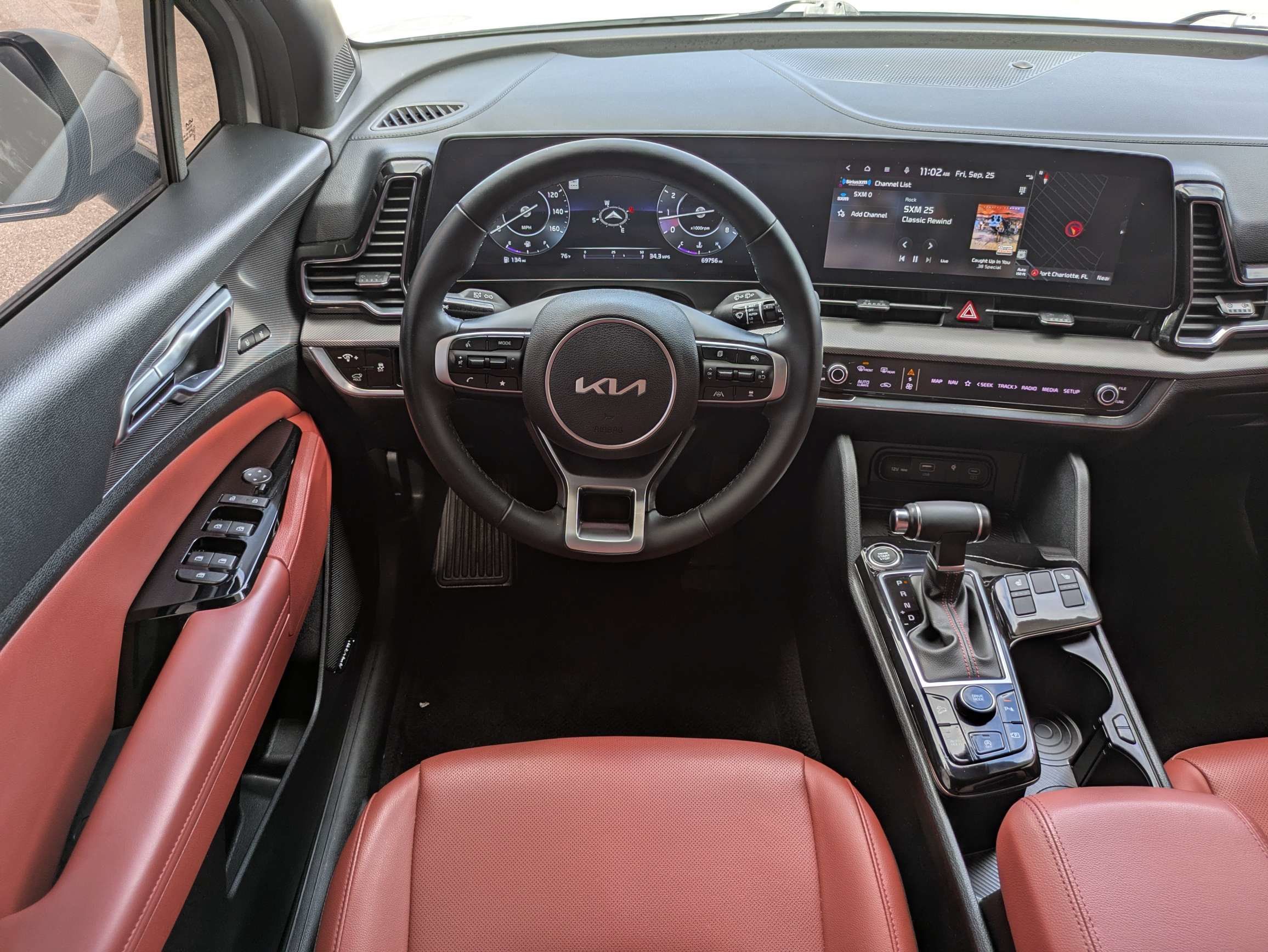 Used 2023 Kia Sportage SX FWD image 16