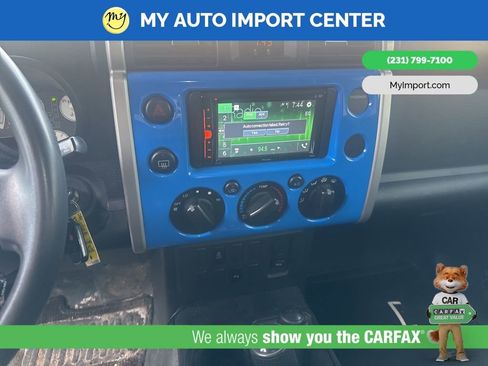 Used 2007 Toyota FJ Cruiser 4WD image 10