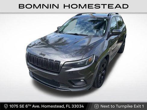 Used 2019 Jeep Cherokee Latitude Plus FWD image 1