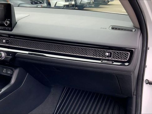 Used 2024 Honda Civic EX-L image 19