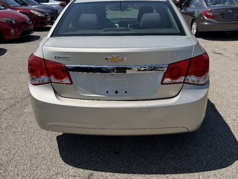 Used 2016 Chevrolet Cruze LT FWD image 4