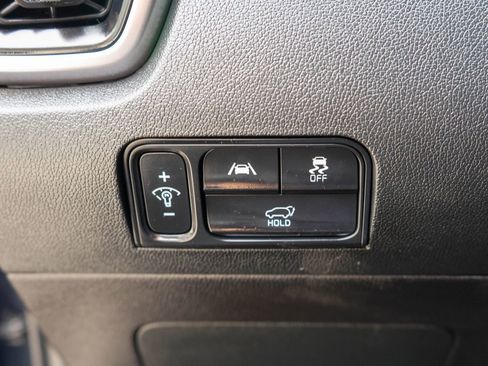 Used 2023 Kia Sorento EX image 18