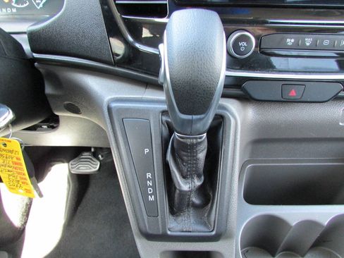 Used 2025 Ford Transit 350 XLT RWD image 22