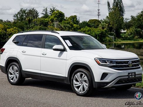 Used 2022 Volkswagen Atlas SE image 1