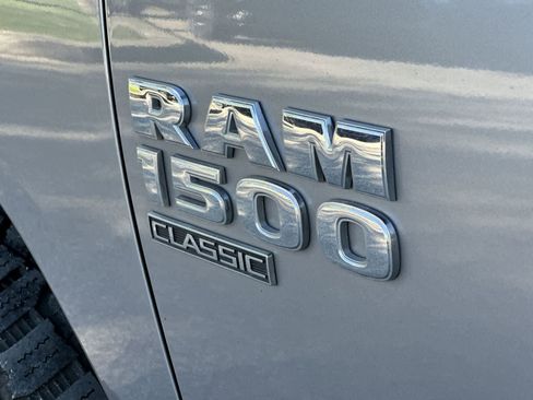 Used 2022 RAM 1500 Classic SLT w/ Trailer & Traction Group RWD image 11