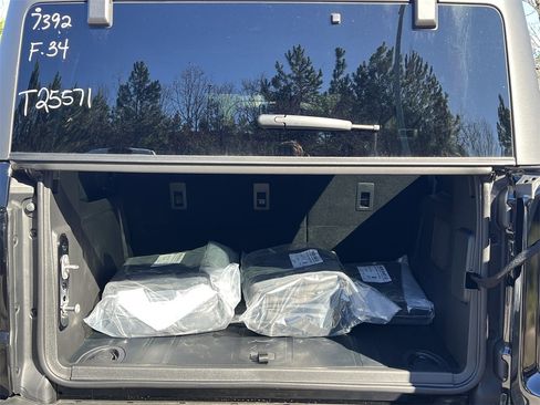 New 2025 Ford Bronco Badlands image 19