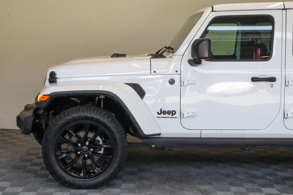 Used 2025 Jeep Gladiator Sport AWD/4WD image 40