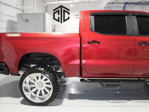 Used 2020 Chevrolet Silverado 1500 LT Trail Boss image 8