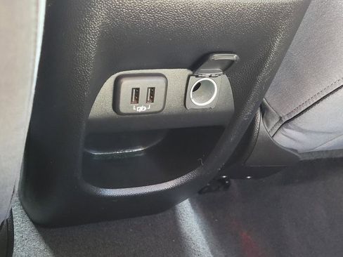 Used 2020 Chevrolet Colorado LT image 18