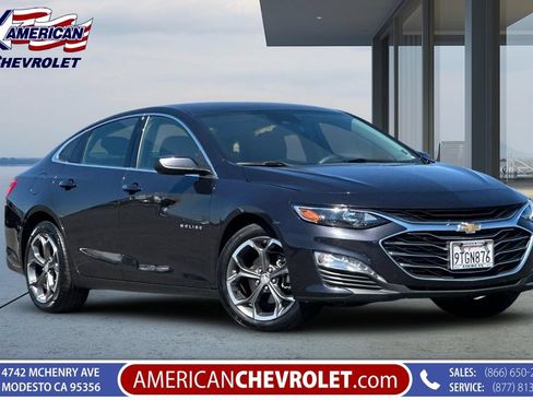 Used 2023 Chevrolet Malibu LT FWD image 2