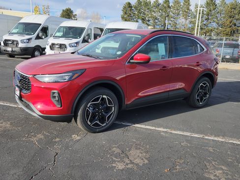 New 2026 Ford Escape Platinum w/ Premium Technology Package image 3