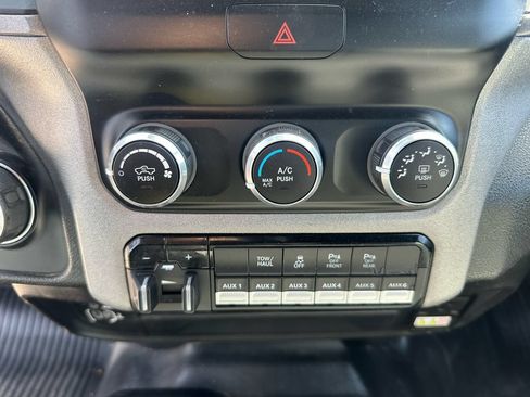 Used 2024 RAM 2500 Tradesman w/ Chrome Appearance Group AWD/4WD image 38