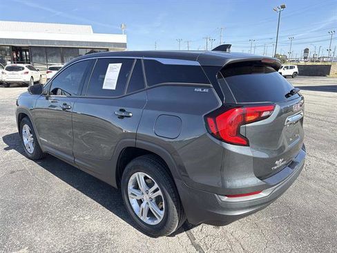 Used 2020 GMC Terrain SLE image 8